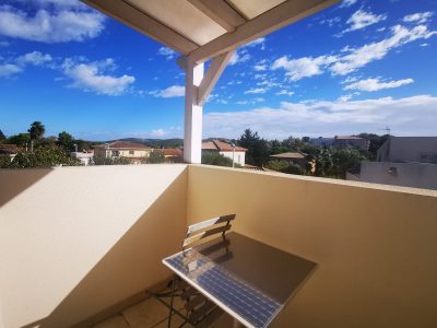 balcon-chambre-d'hôtes-les-flamants-roses
