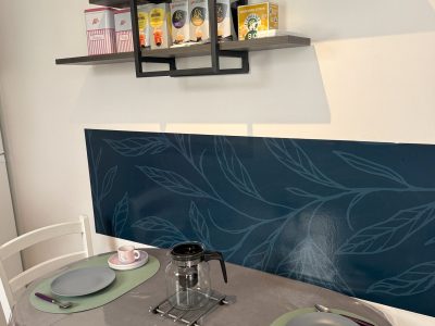 cuisinedu gîte la tintaine vue table villa maimona à balaruc les bains